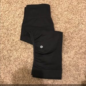 Lululemon in The Flow Leggings LAST CHANCE